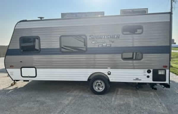 Sportsmen Travel Trailer RV's for Rent